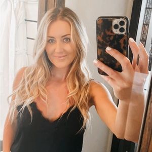 Meet your Posher, Corina